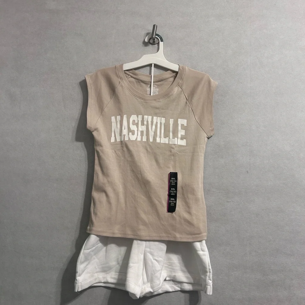 Nashville print Text girls Tan Shirt white fold sweat shorts SZ XXL art class - Picture 1 of 7
